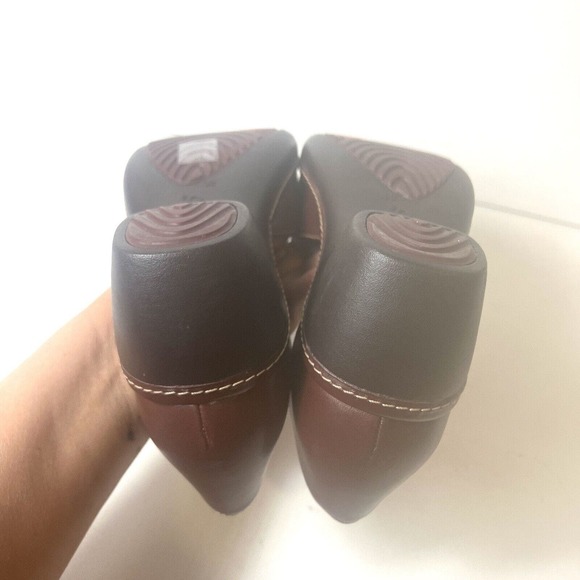 Ecco Womens EU 38 US 7.5 Mid Heels Burgundy Leather Ankle Strap Closed Toe Shoes - Picture 8 of 10